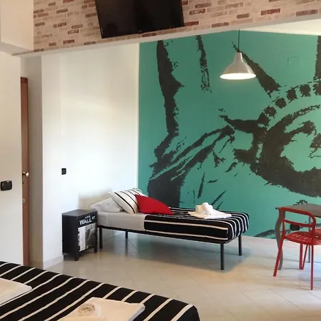 Metropolis Rooms&services Fiumicino
