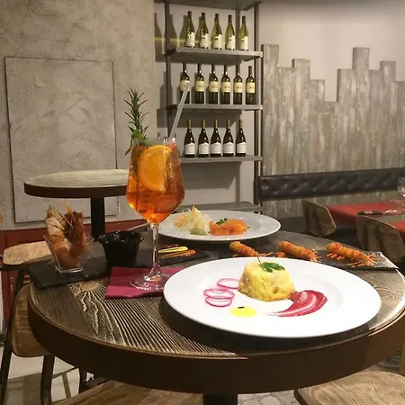 Metropolis Rooms&services