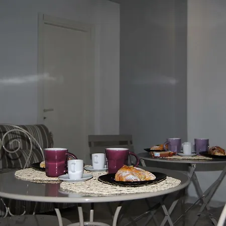 Metropolis Rooms&services Fiumicino