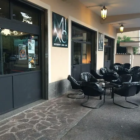 Maison d'hôtes Metropolis Rooms&services 2*