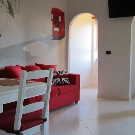 Metropolis Rooms&services Konukevi Fiumicino