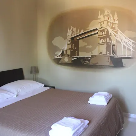 Metropolis Rooms&services Guest house 2*